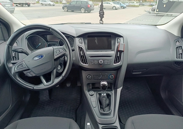 Ford Focus cena 28500 przebieg: 270000, rok produkcji 2018 z Szczecin małe 56